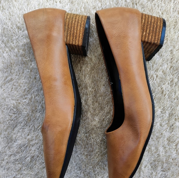 Van Heusen pumps - Picture 4 of 4